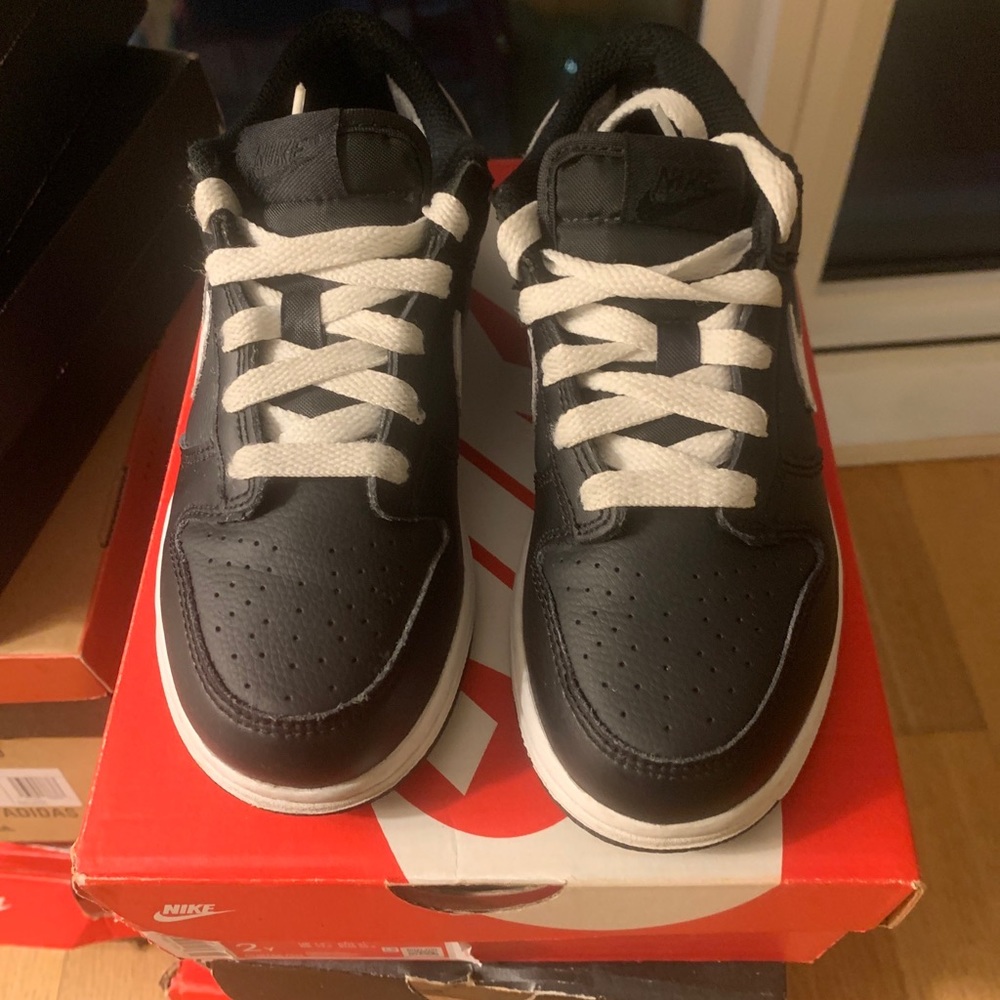 Nike dunk panda reverse size 2y